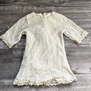 Small girl dress. Would be beautiful for fall photos!